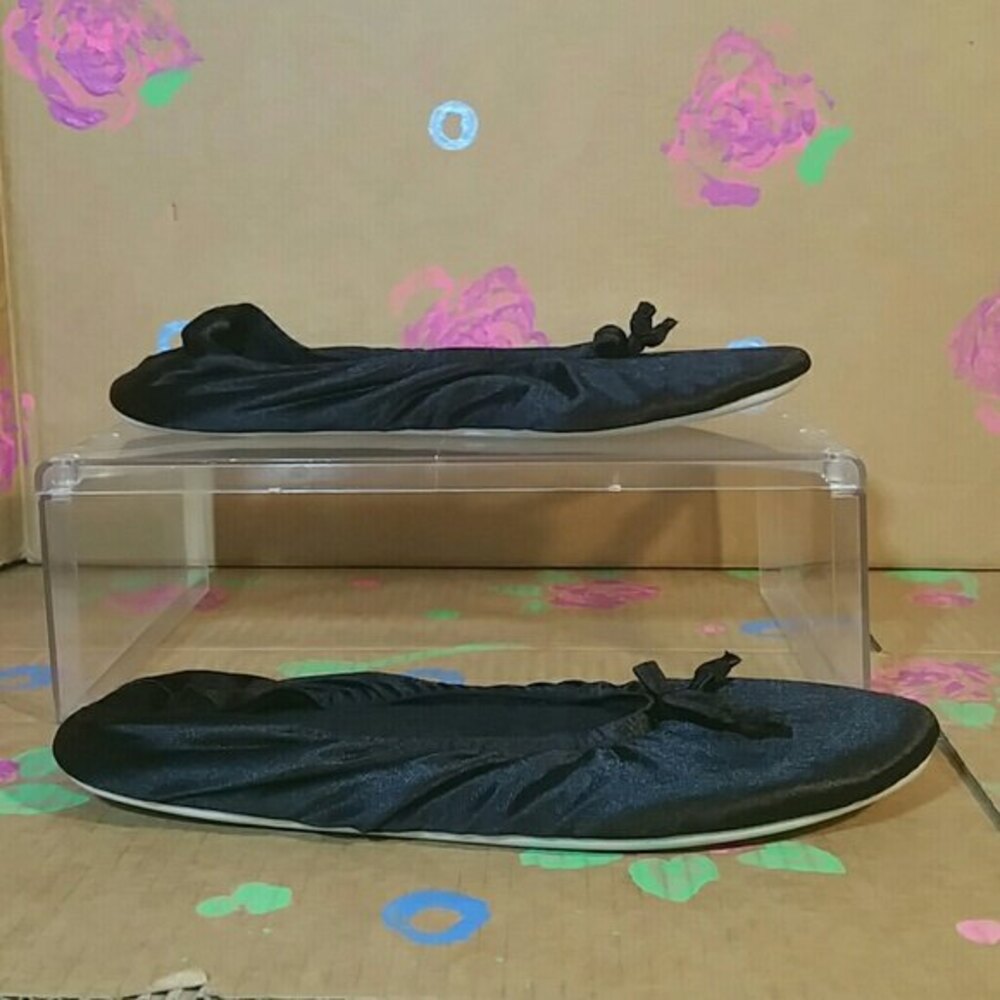 Black Satin Slippers Womens Size Medium Fits Shoe Sizes 6.5 - 7.5 - Picture 5 of 8